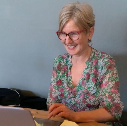 DSC01547-with-bg-min